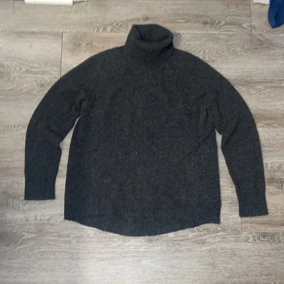 J crew wool & alpaca blend turtle neck sweater size small in heathered gray - Picture 2 of 7